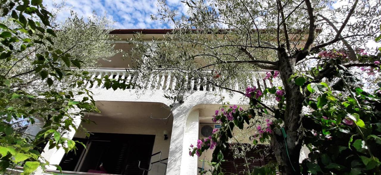 Apartment Krajacic Krk Town Esterno foto