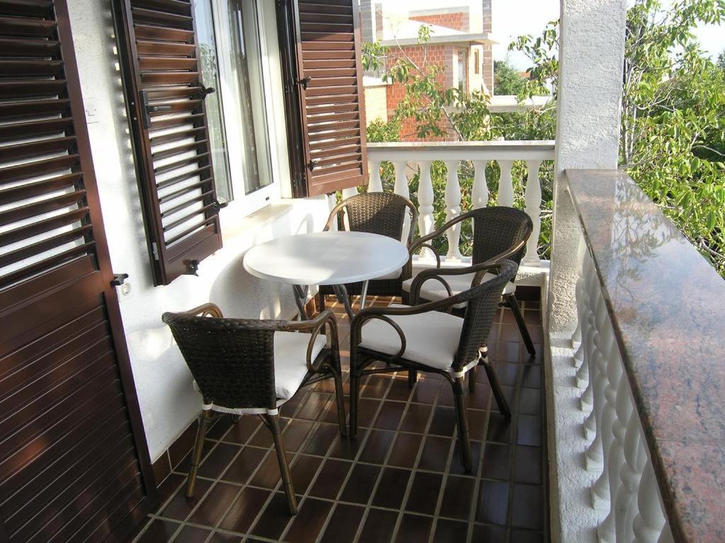Apartment Krajacic Krk Town Esterno foto